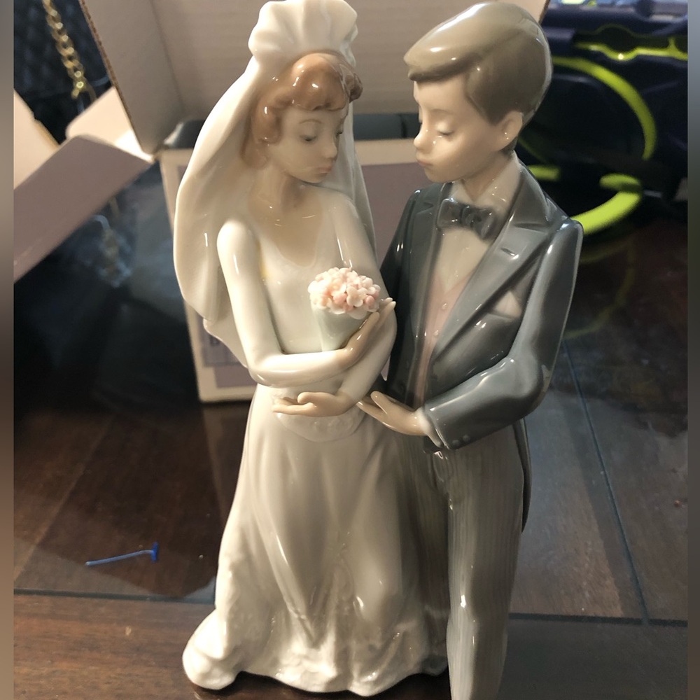Lladro "From This Day Forward" (05885) Bride & Groom Figurine Original Box